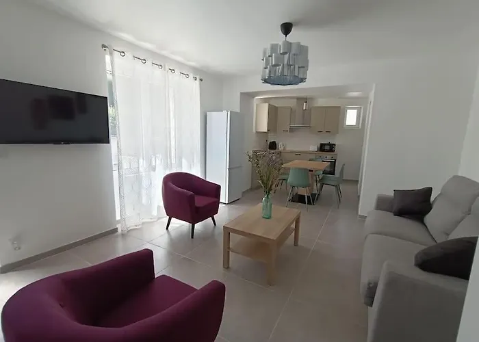 Maison De Village En Provence Hébergement de vacances *